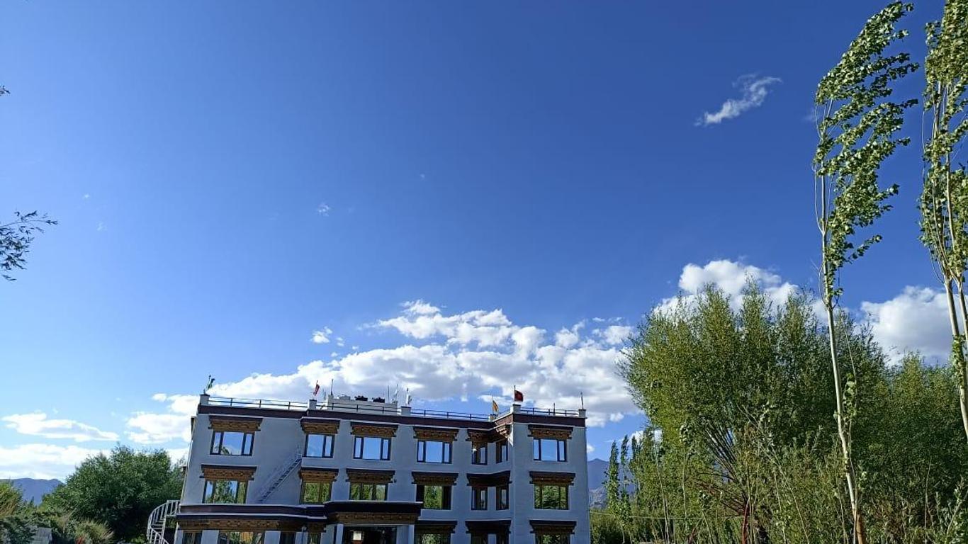 Ratna Hotel Ladakh