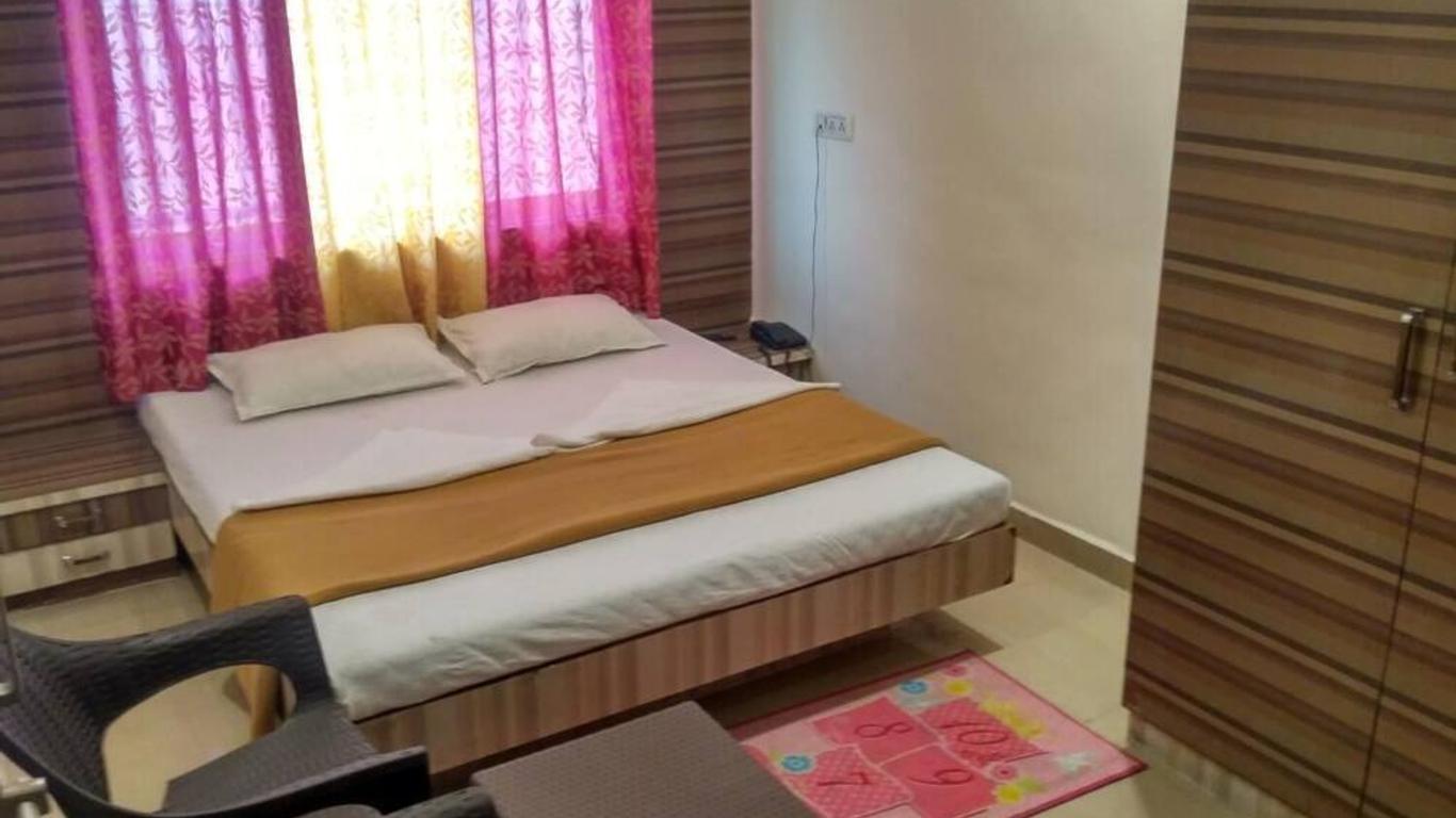 Hotel Silver Palm