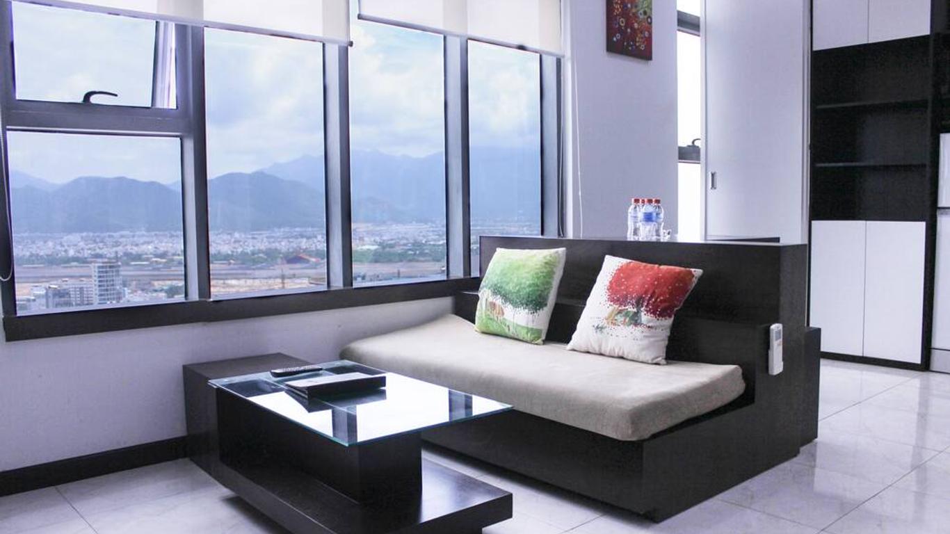 Gold Ocean Apartment
