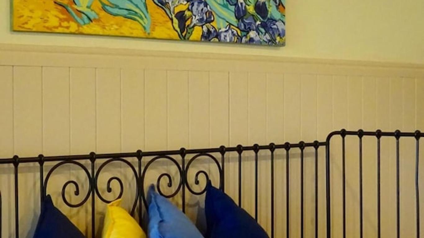 Lagoon Pocket B&B