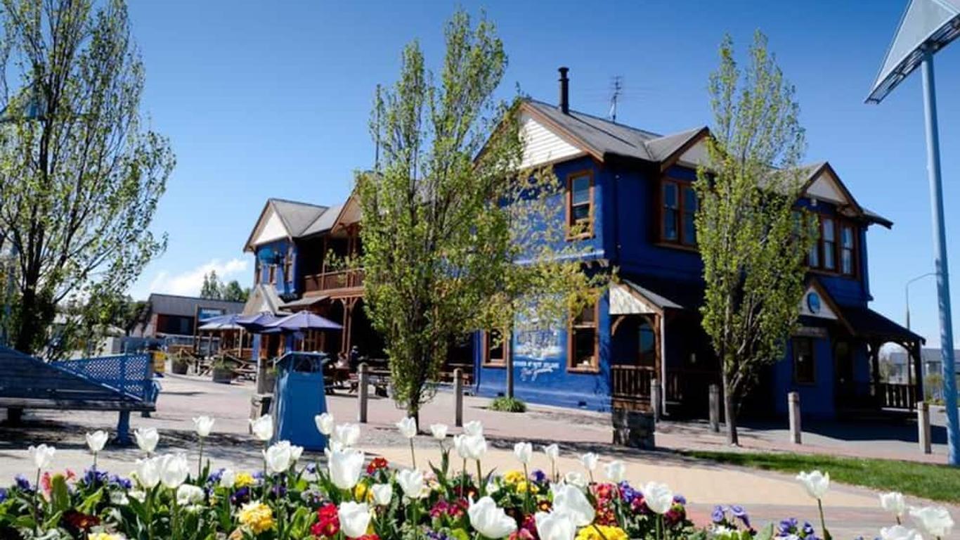The Blue Pub