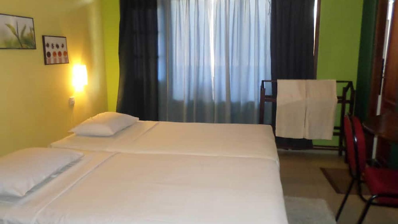 River Side Hotel