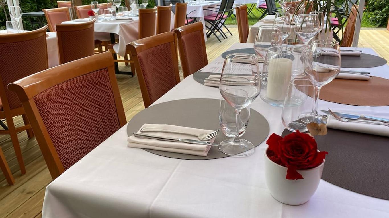 Hôtel Restaurant Le Tosny