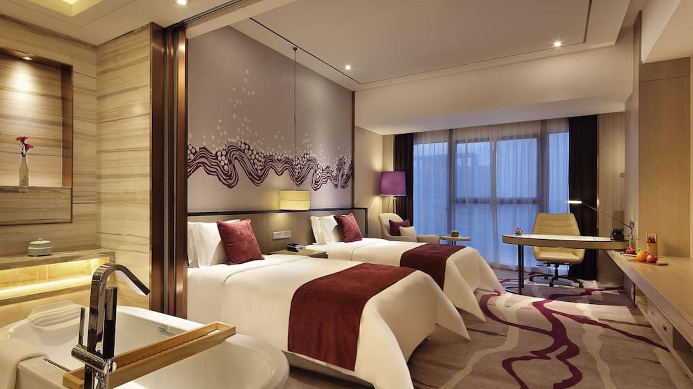Crowne Plaza Yibin