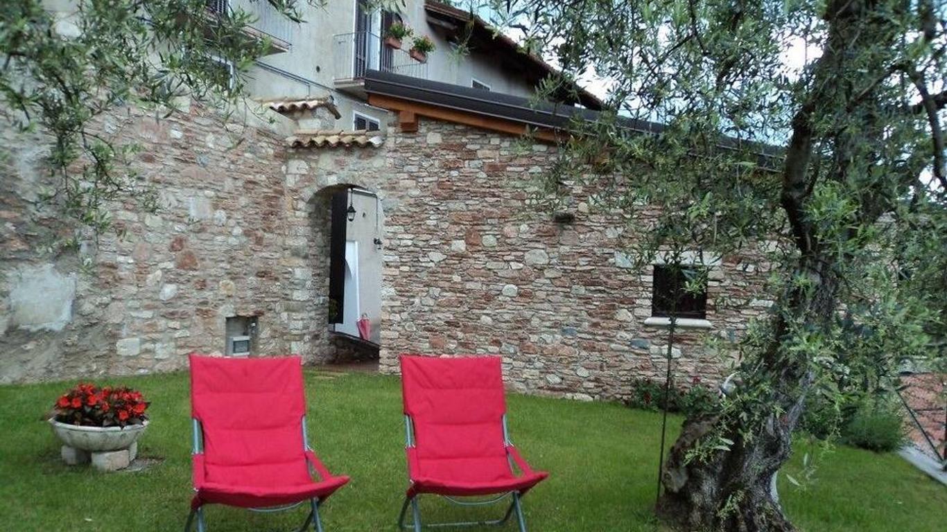 Bed & Breakfast Giardini di Corte