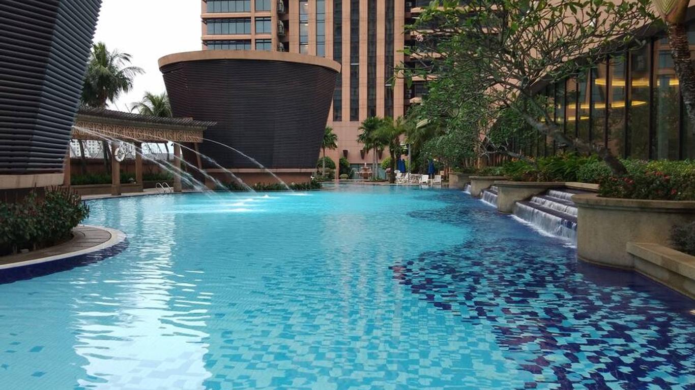 Excellent Serviced Suite At Berjaya Times Square