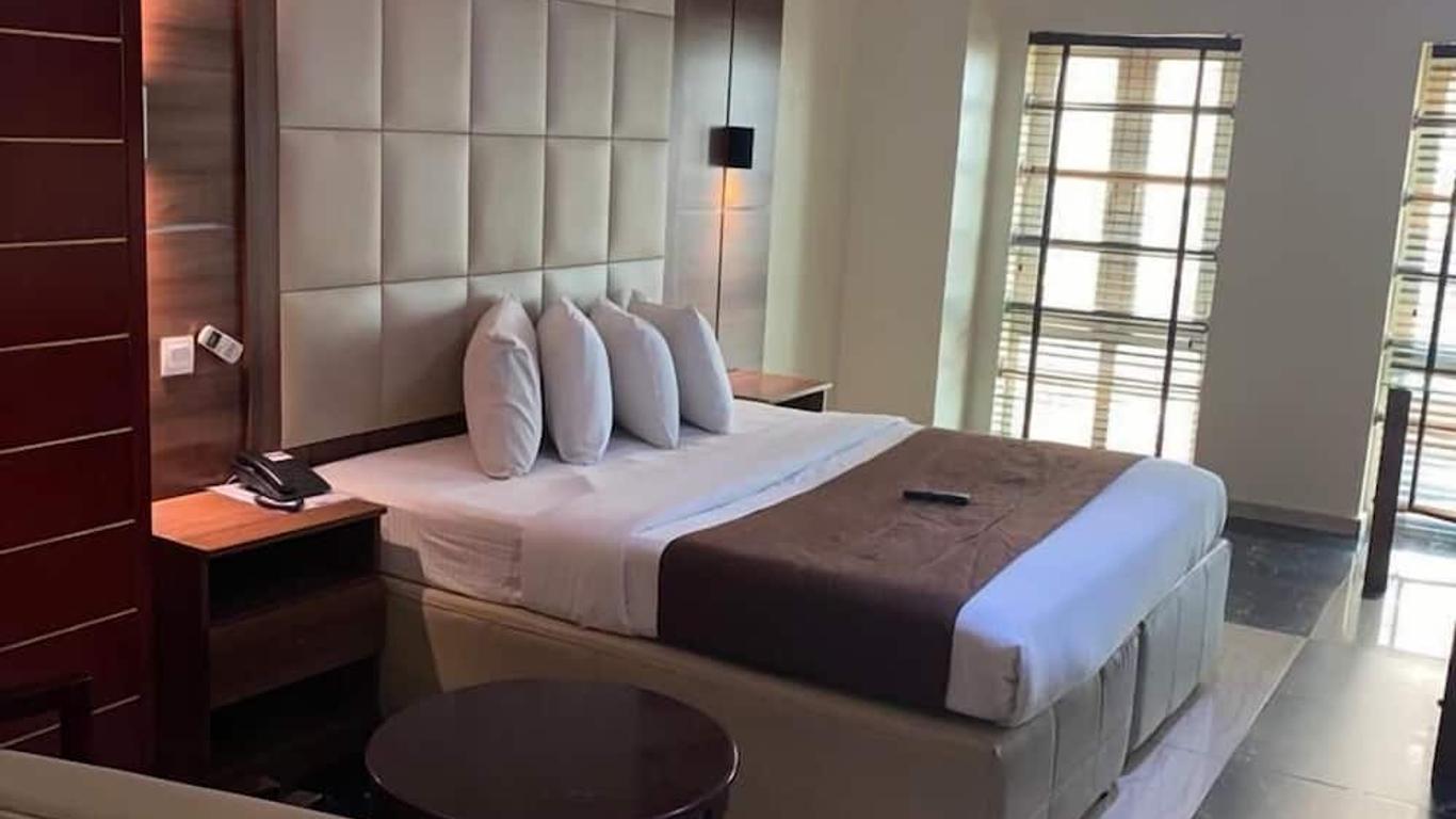 Presken Hotel at International Airport Road