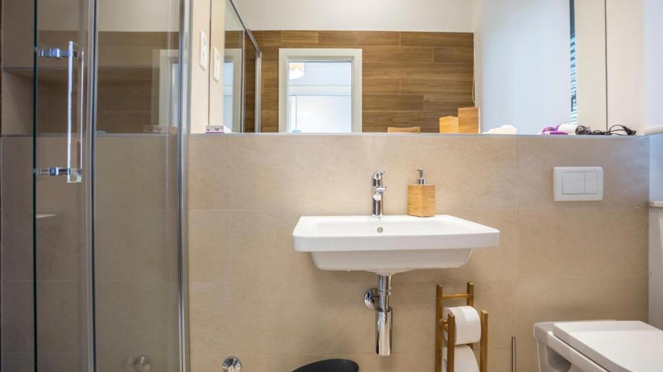 Luxury Accommodation Marino