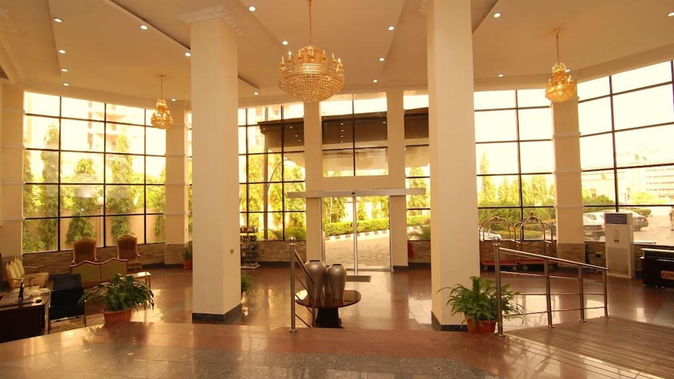 Stonehedge Hotel