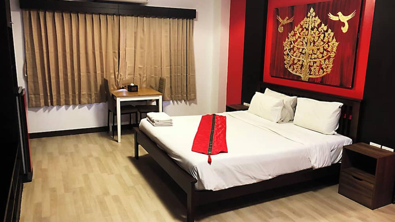 Zip Hotel & Restaurant