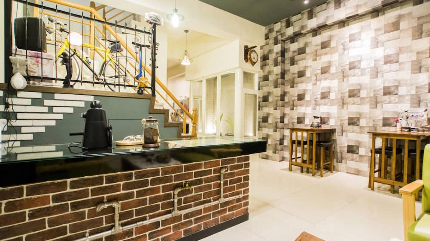 Railway Traveler B&B