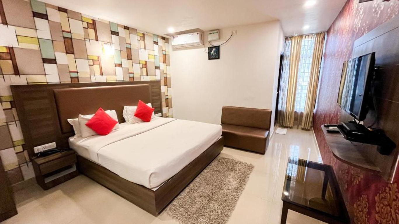 OYO 10533 Hotel Victory Grand