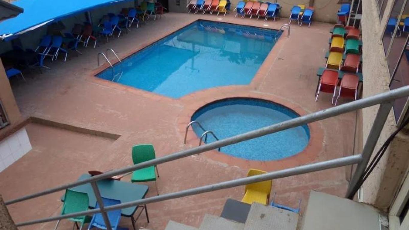 Jaftel Hotel And Suites