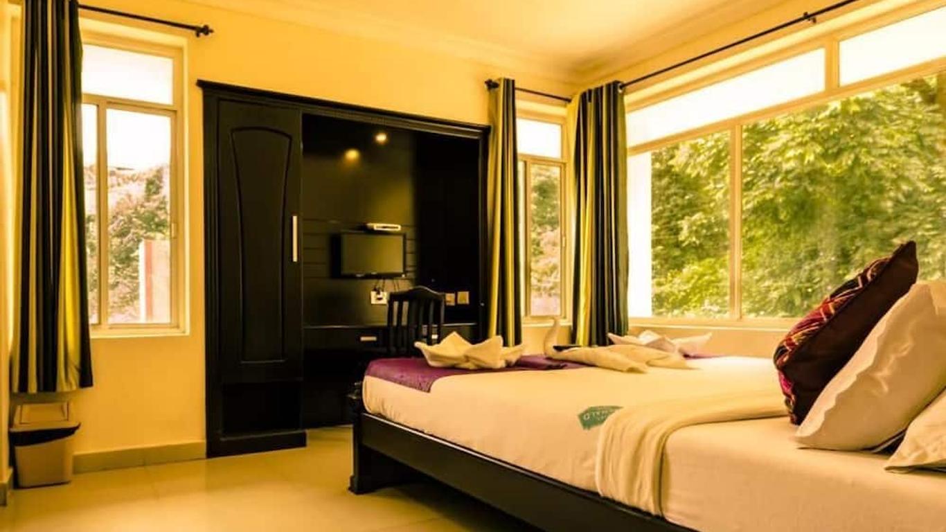 Hotel Emerald Inn
