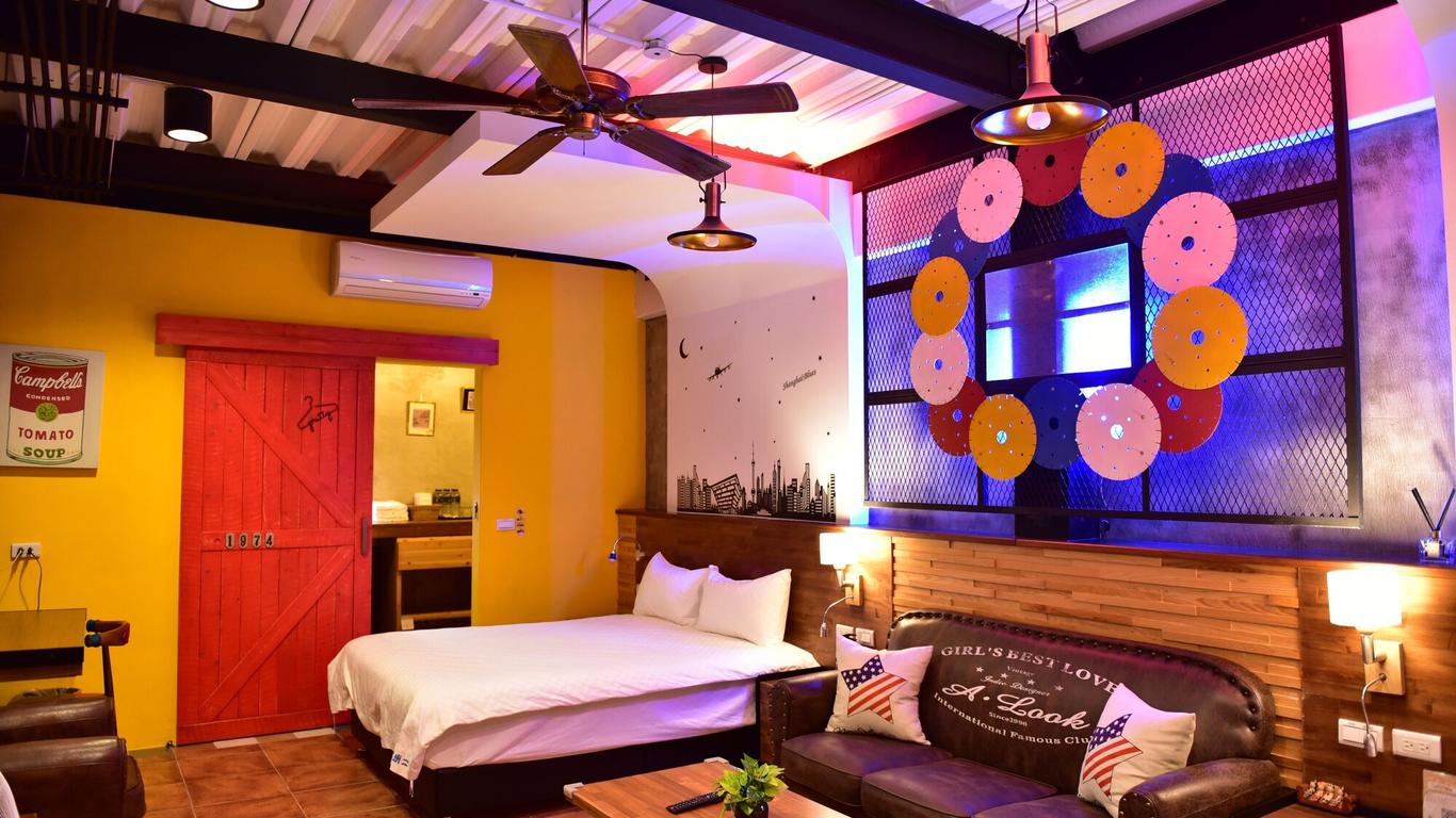 7M2 Hostel