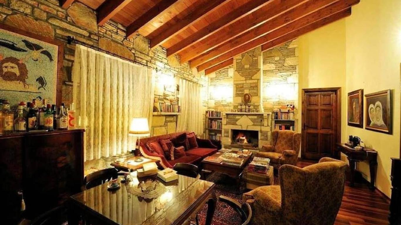 Kamarca House Hotel