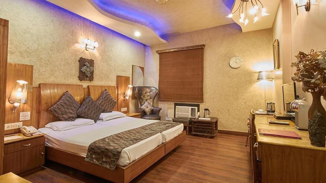 Hotel Royal Castle Grand