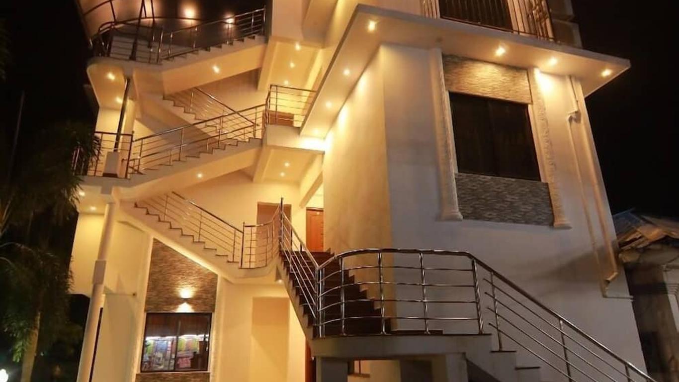 Diamond Residency