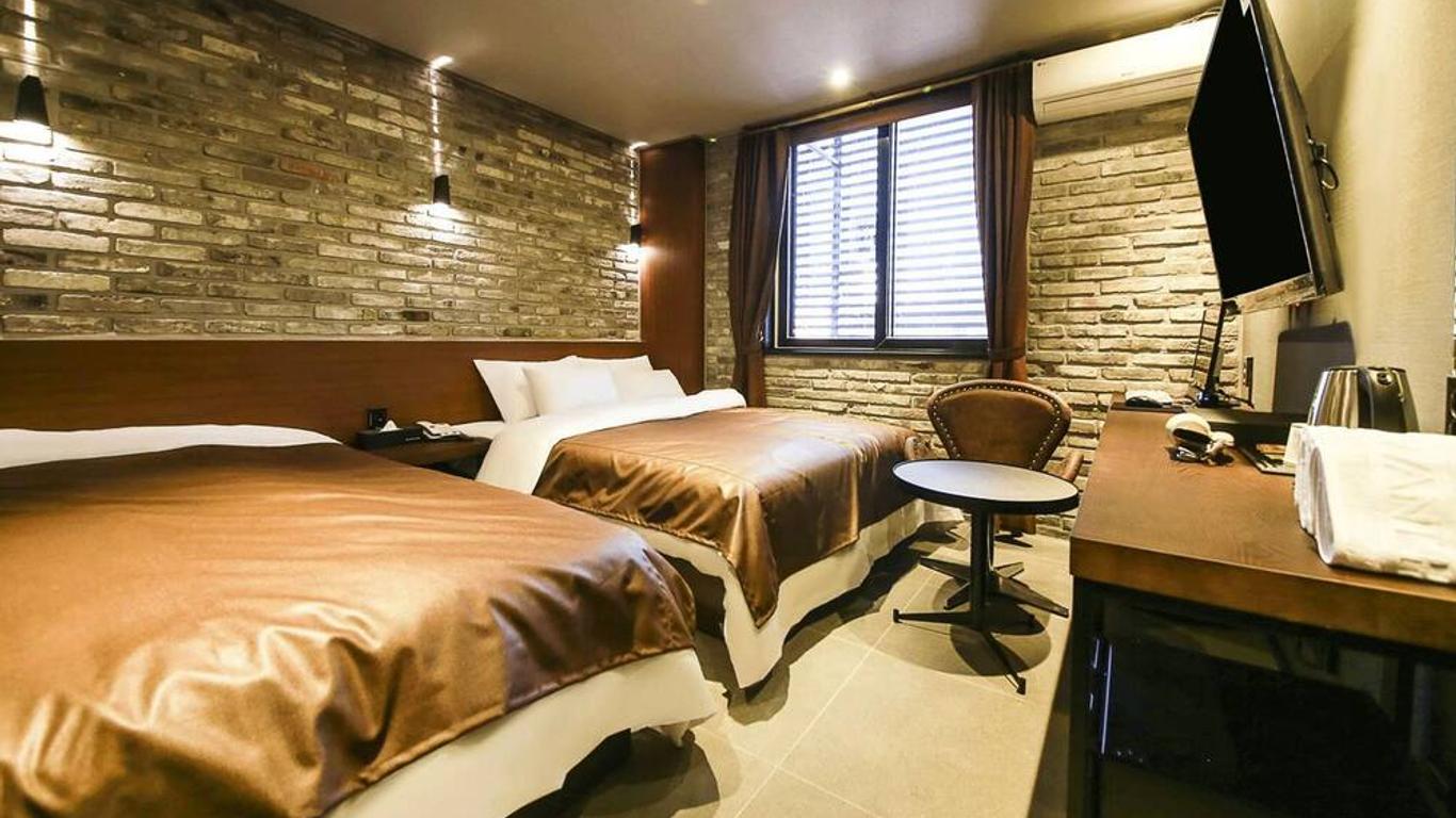Cheonan A-vant Hotel