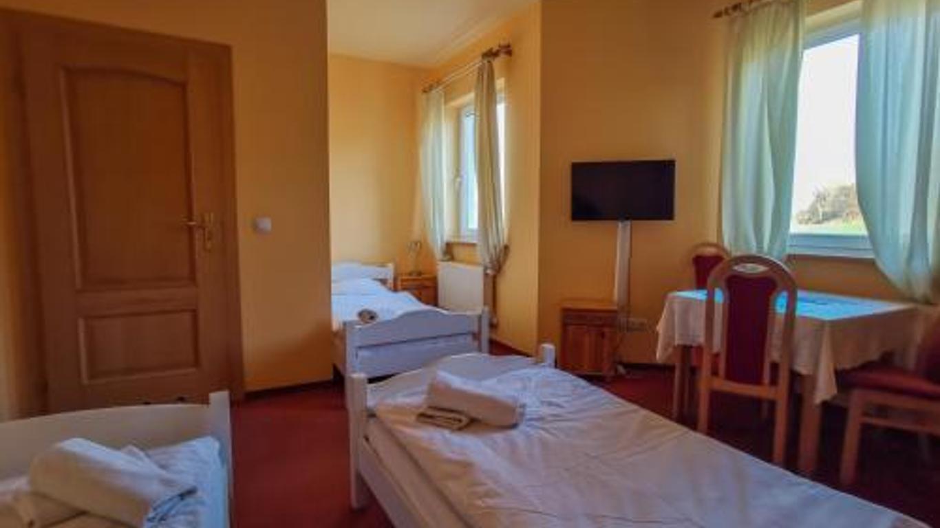 Hotelik Dworek Legnickie Pole 4km od Legnicy