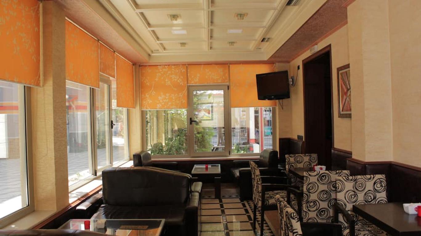 Fieri International Hotel