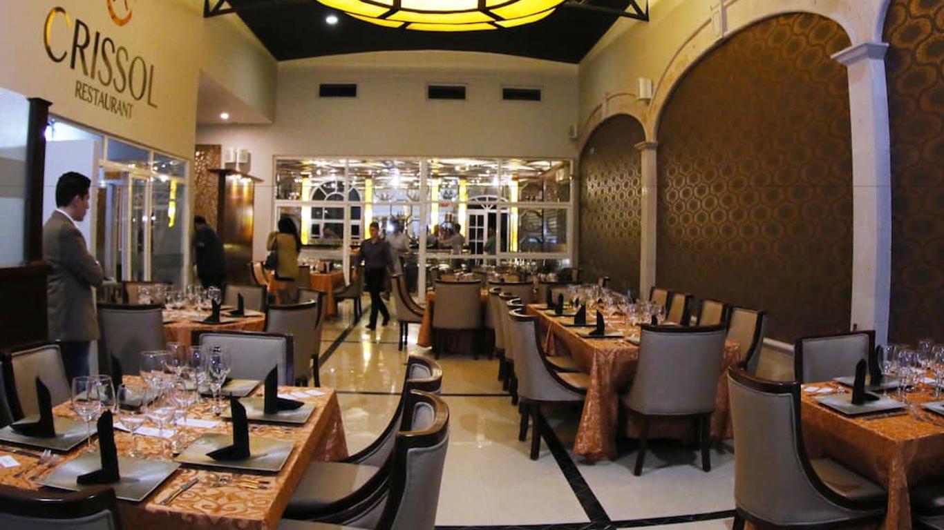 Centriplaza Hotel Suite & Spa