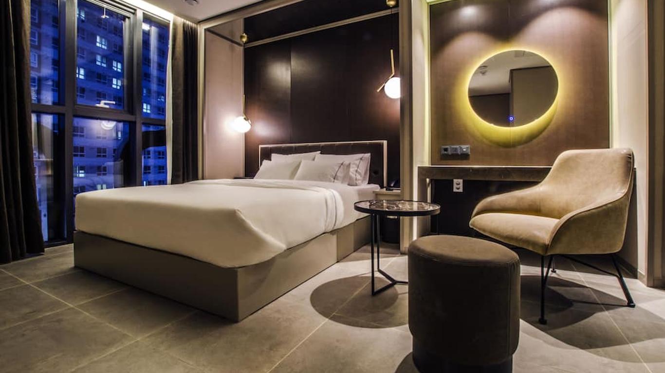Hotel The Designers Premier Seongsu and Konkuk Univ
