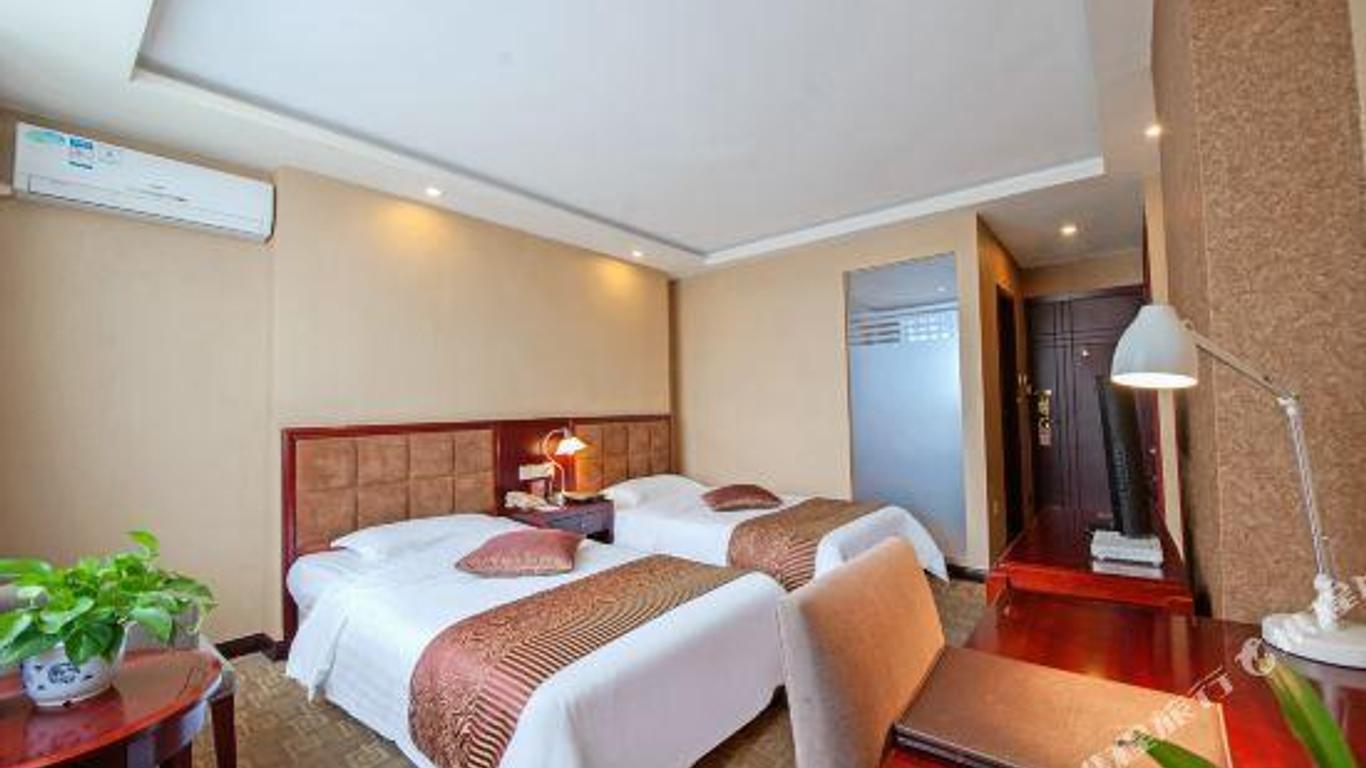 Fengyuan Hotel