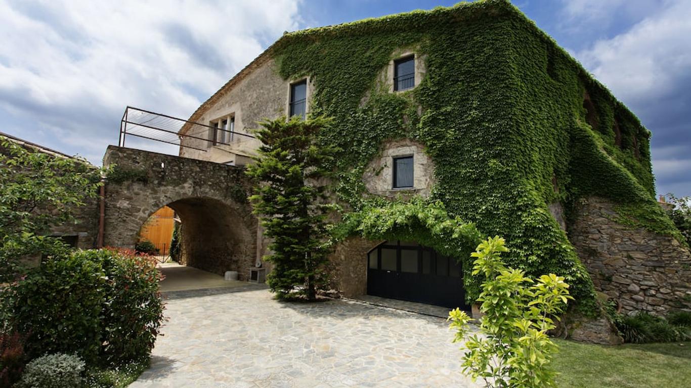 Encís d'Empordà -Adults Only-