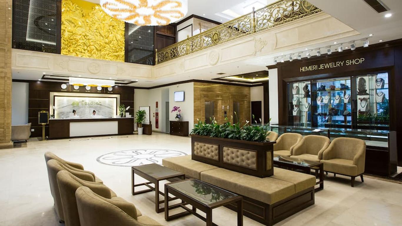 Song Loc Luxury Hotel