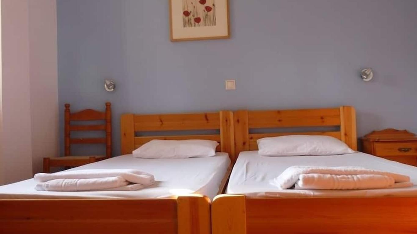 Nikolaki Rooms