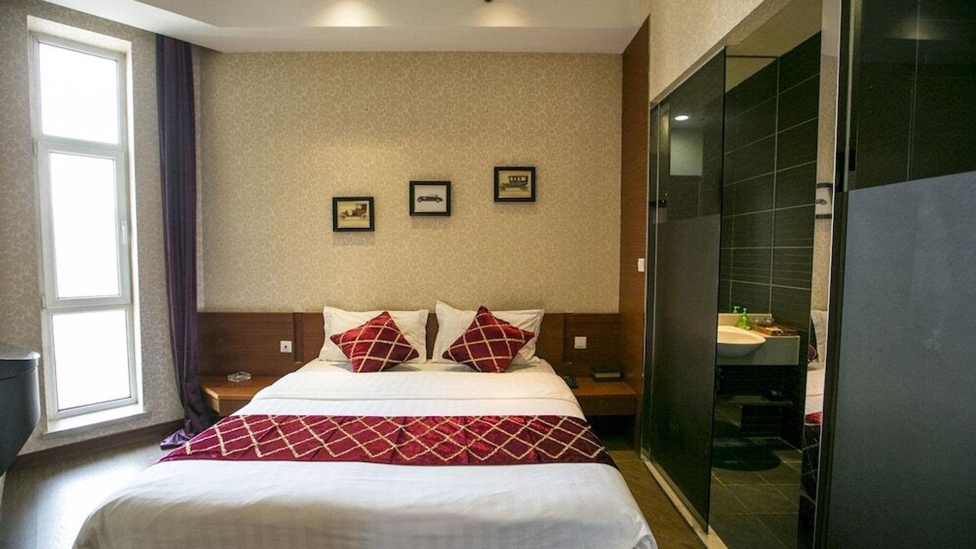 Love Holiday Inn apartment