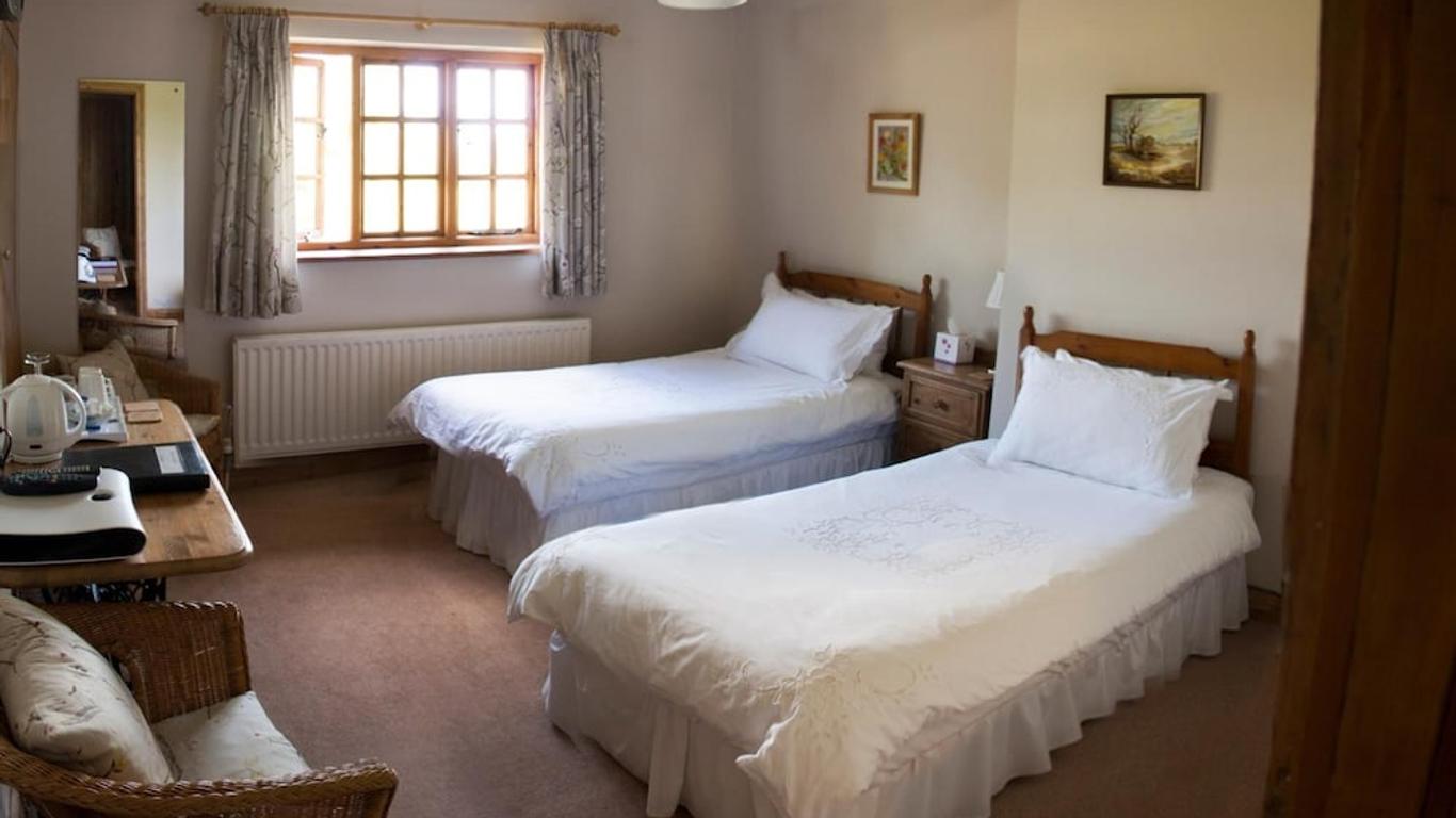 Larkrise Cottage Bed And Breakfast