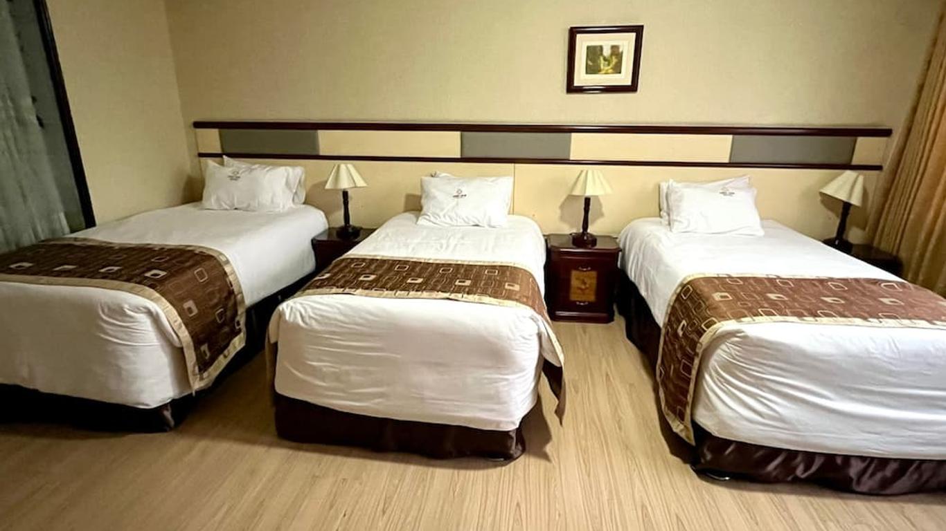 Hotel Oro Inn