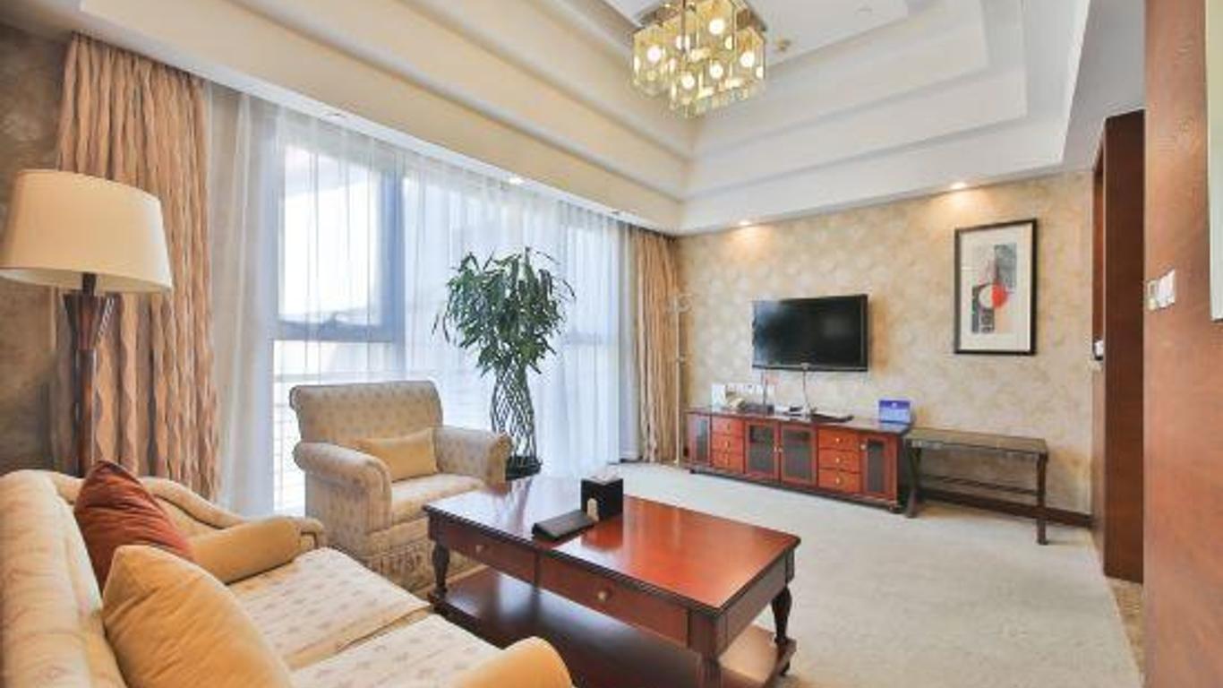 Yunhu Resort