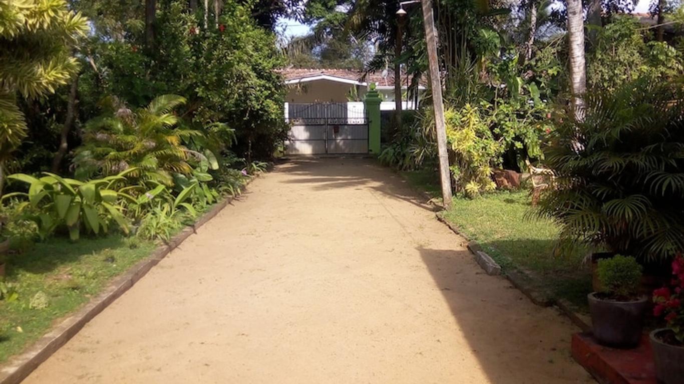 Shenya Villa Home Stays