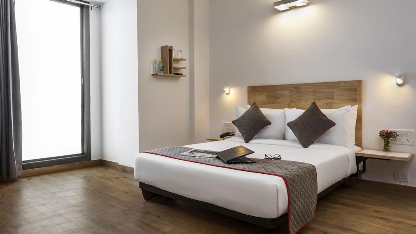 Super Townhouse Sector 51 Noida Near Iskcon Temple Noida