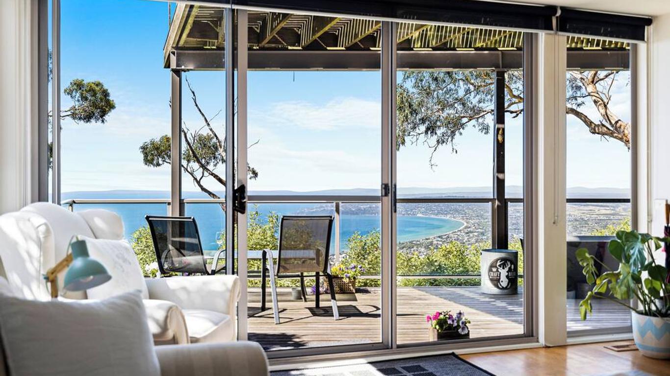 Dream Views at Arthurs Seat B & B