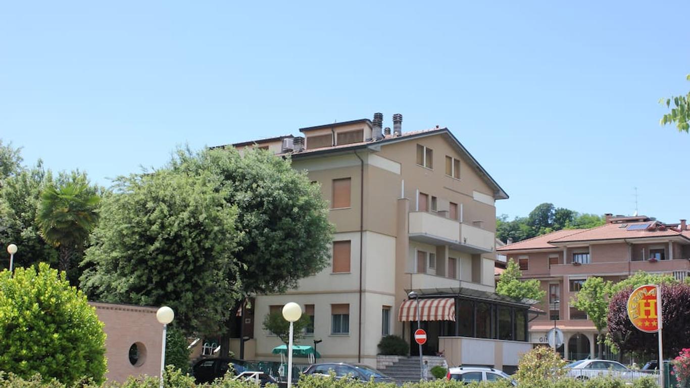 Hotel Pierina