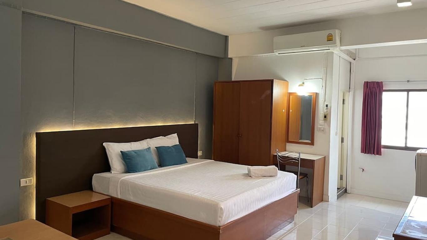 Smile Court Pattaya by Mike Group
