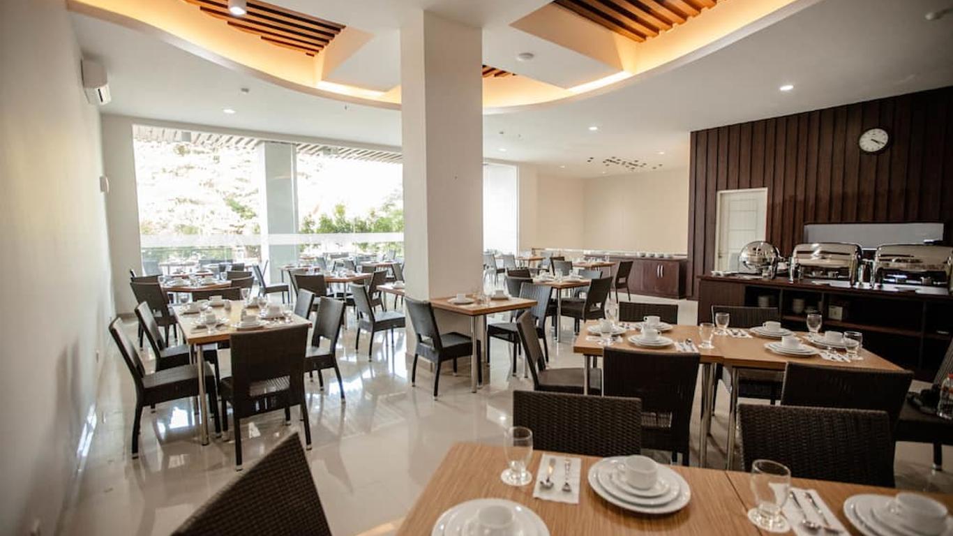 Whiz Prime Hotel Sudirman Makassar
