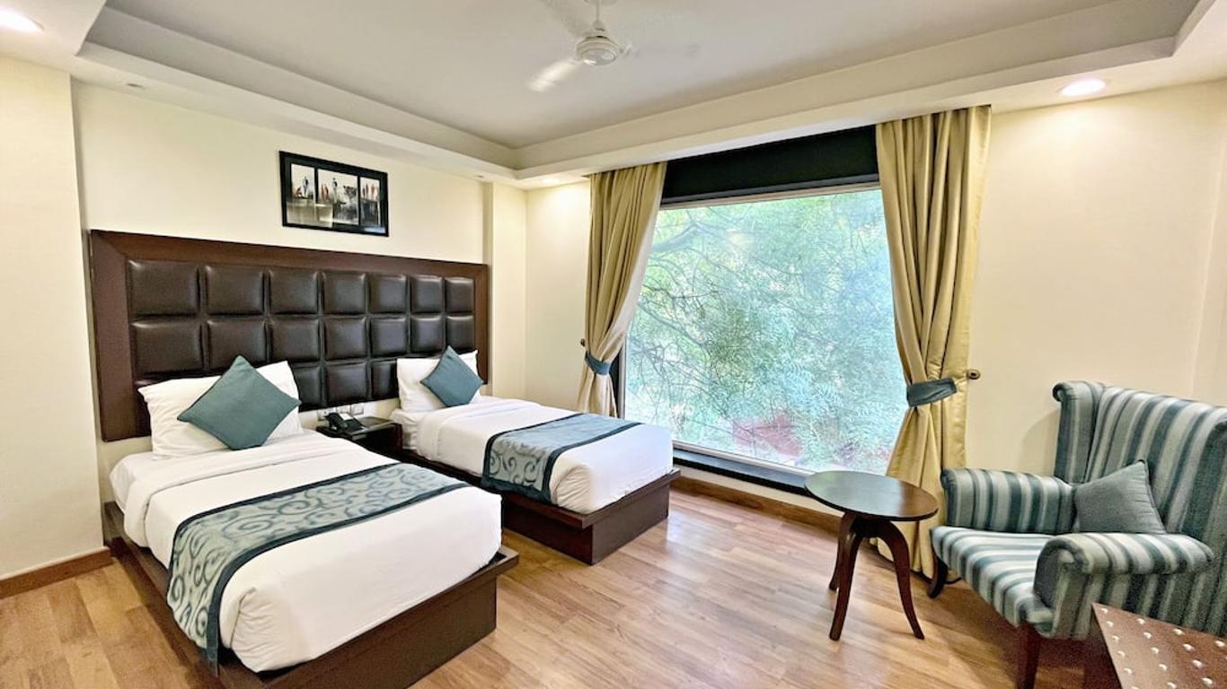 The Grand Orion - Kailash Colony