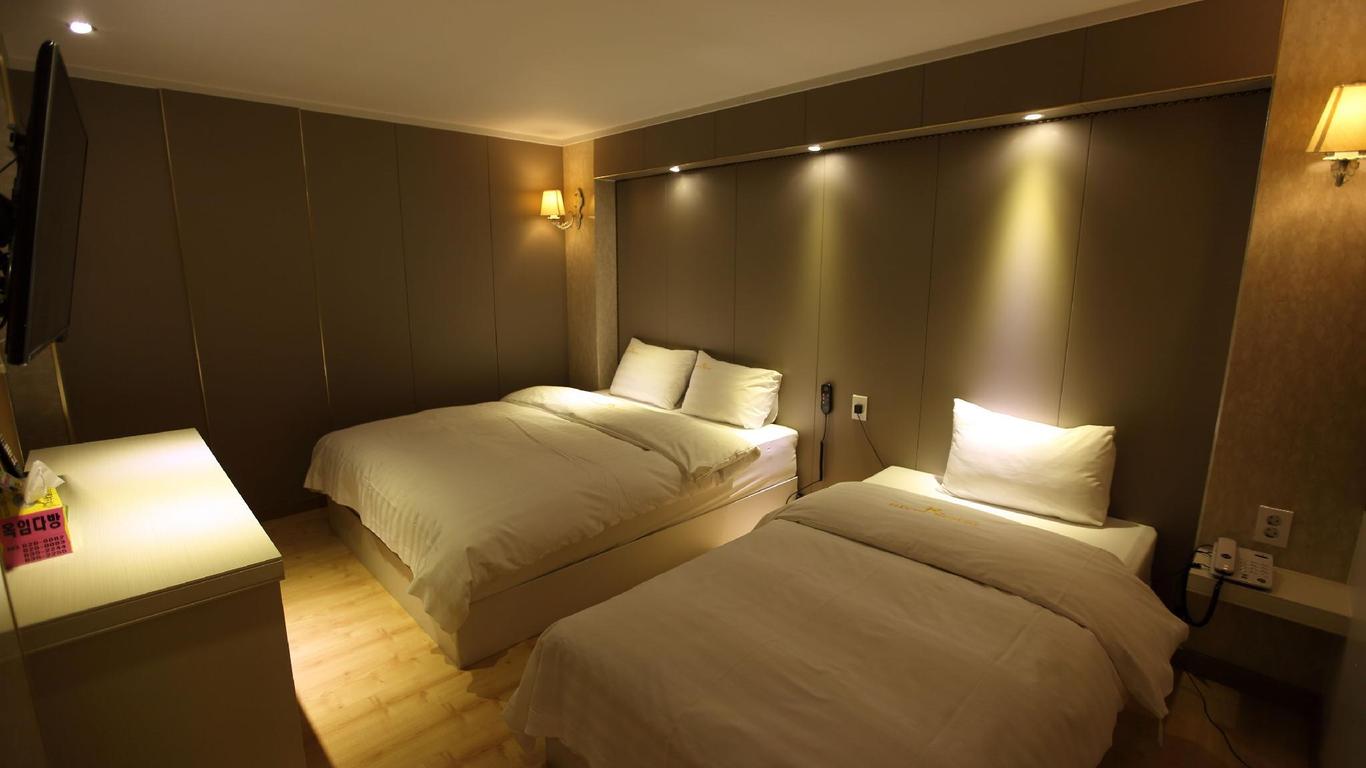 Namwon River Hotel