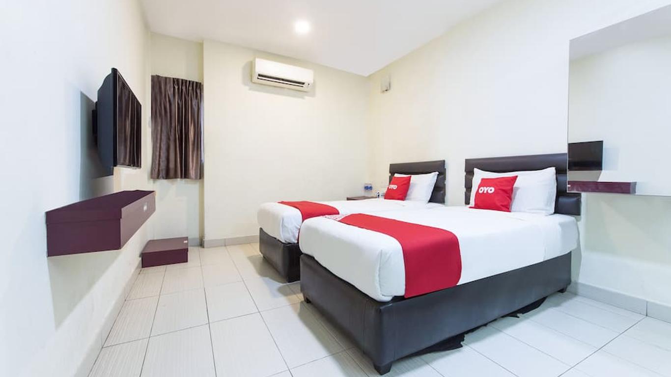 Super OYO 90385 H3 Hotel