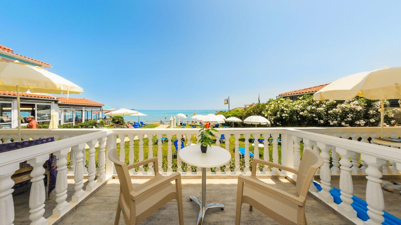Sea View Studios & Apartments