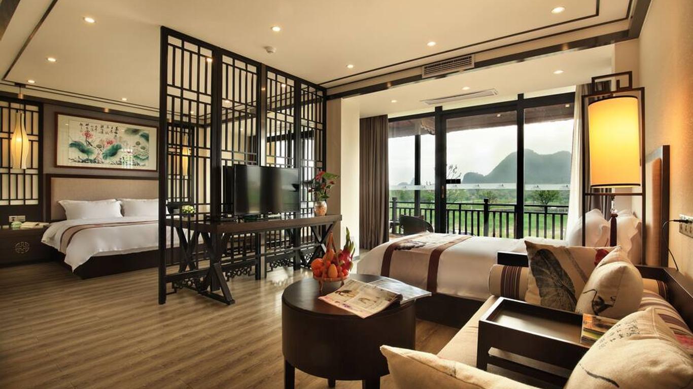 Peach Blossom Resort Hotel