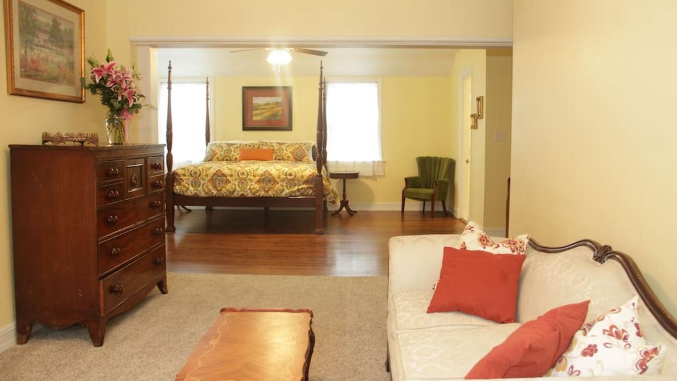 The Oaks Bed And Breakfast