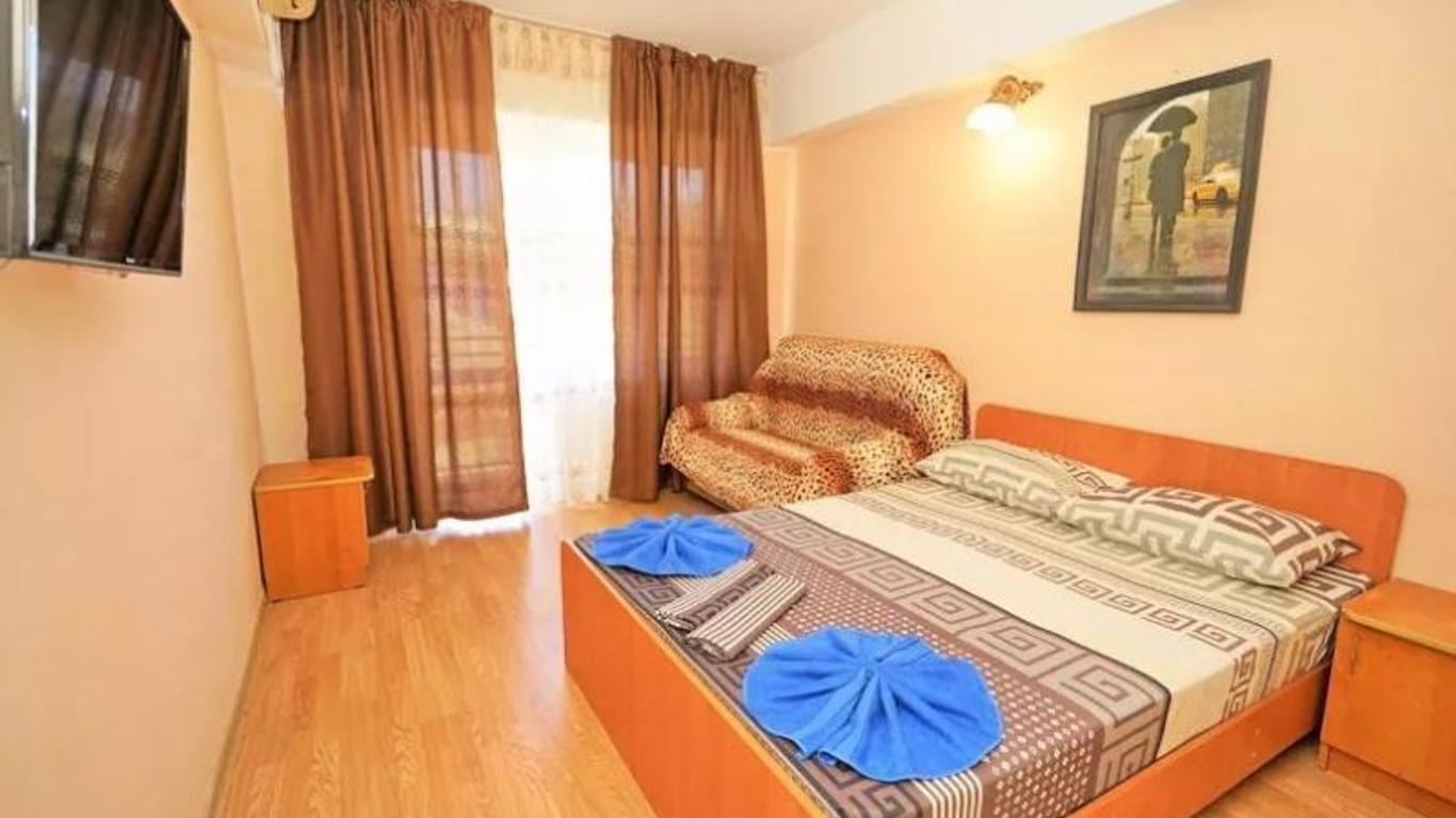 Lazurit Hotel