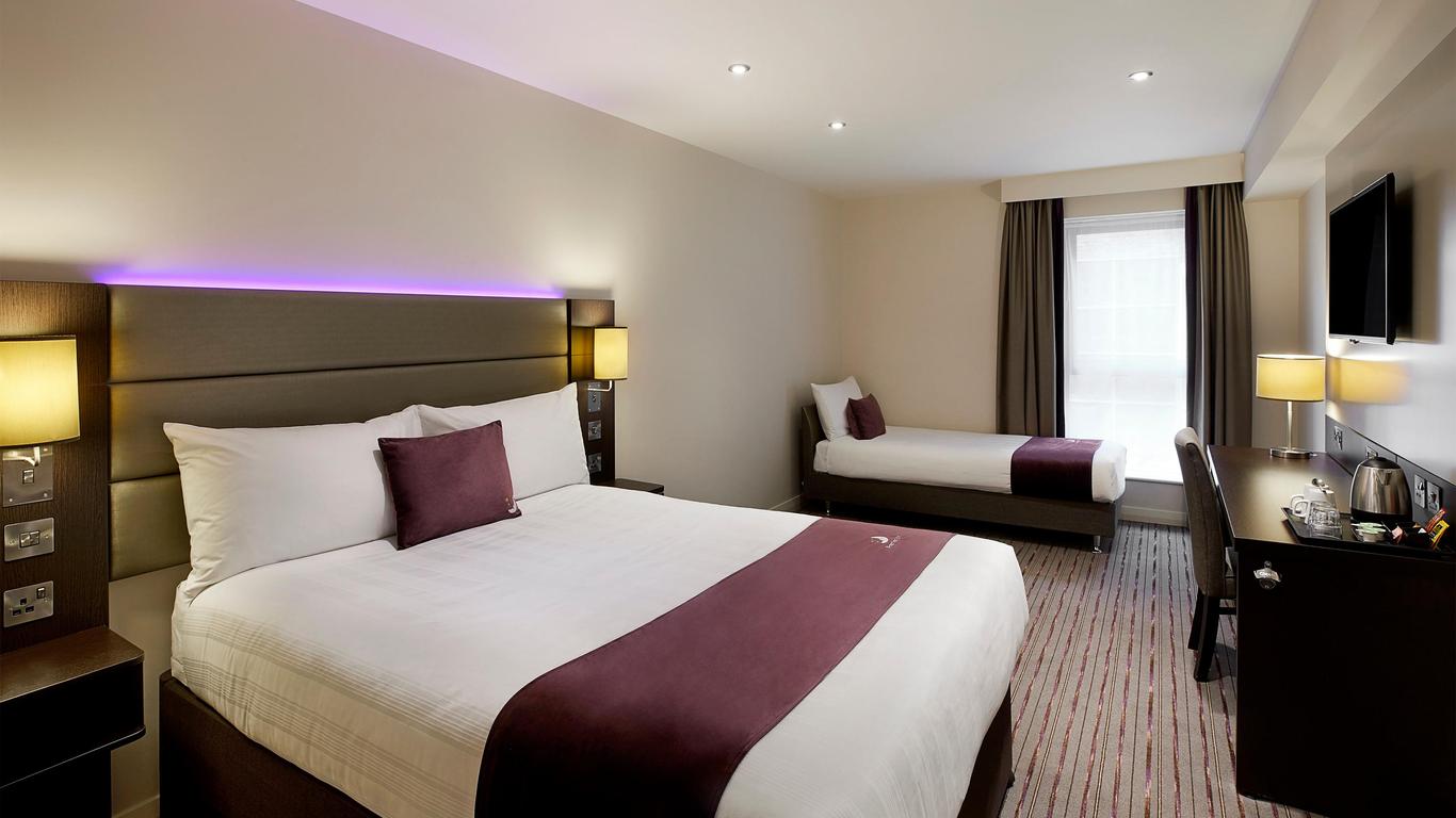 Premier Inn Colchester (A12)