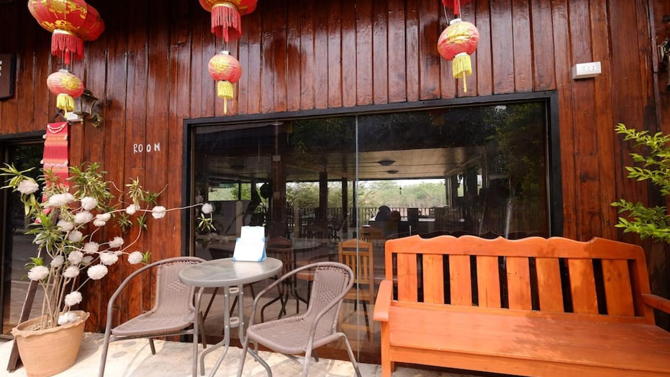Riverside View Guesthouse